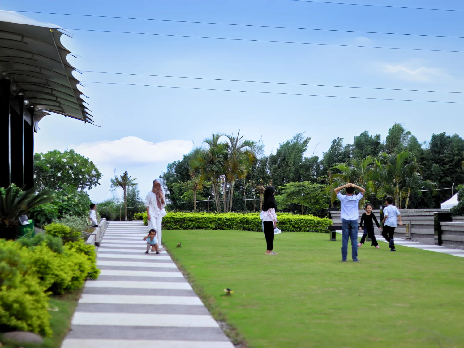 Al Azhar Memorial Garden taman pemakaman muslim