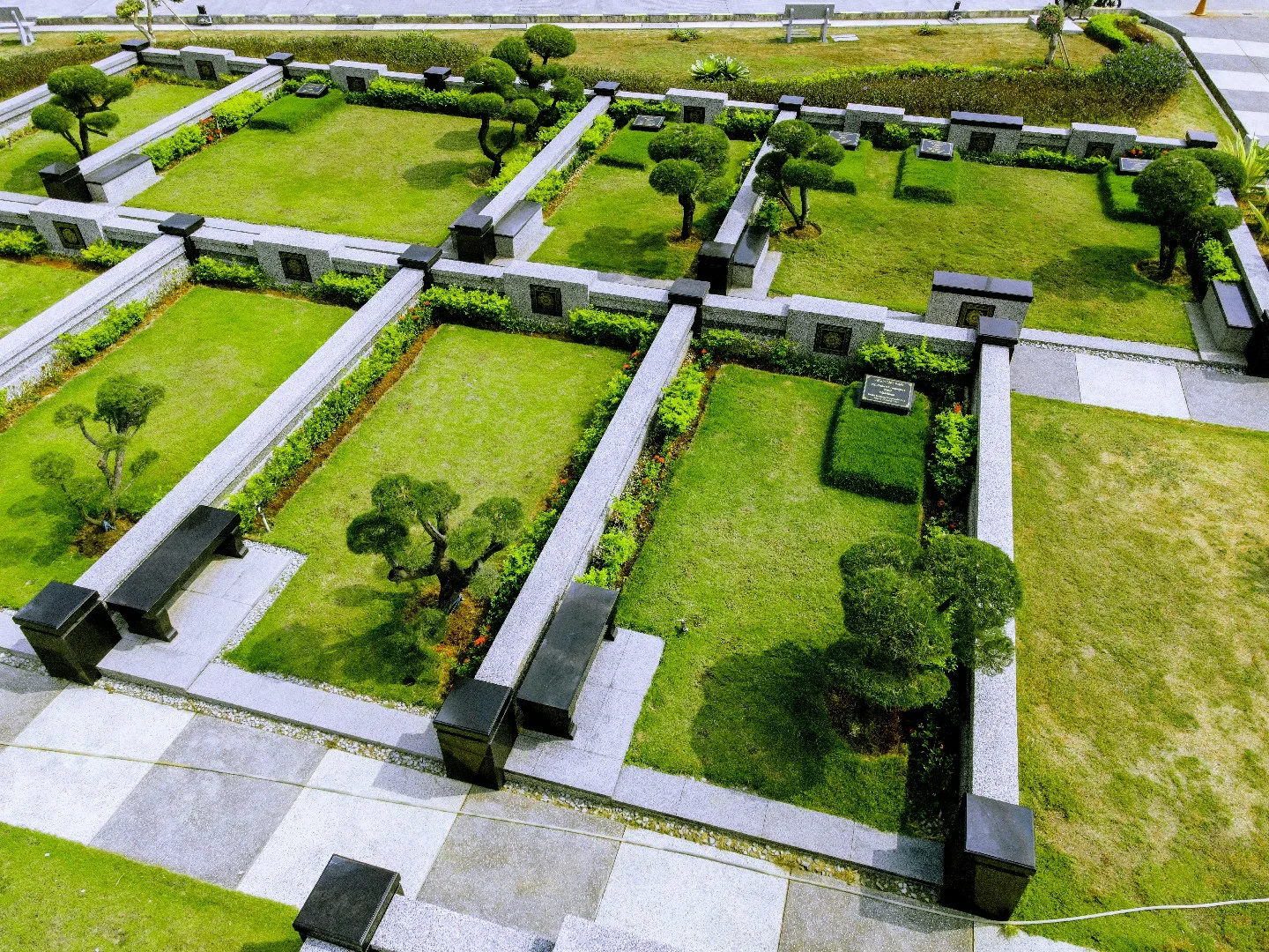 7 Super Double 5 Al-Azhar Memorial Garden